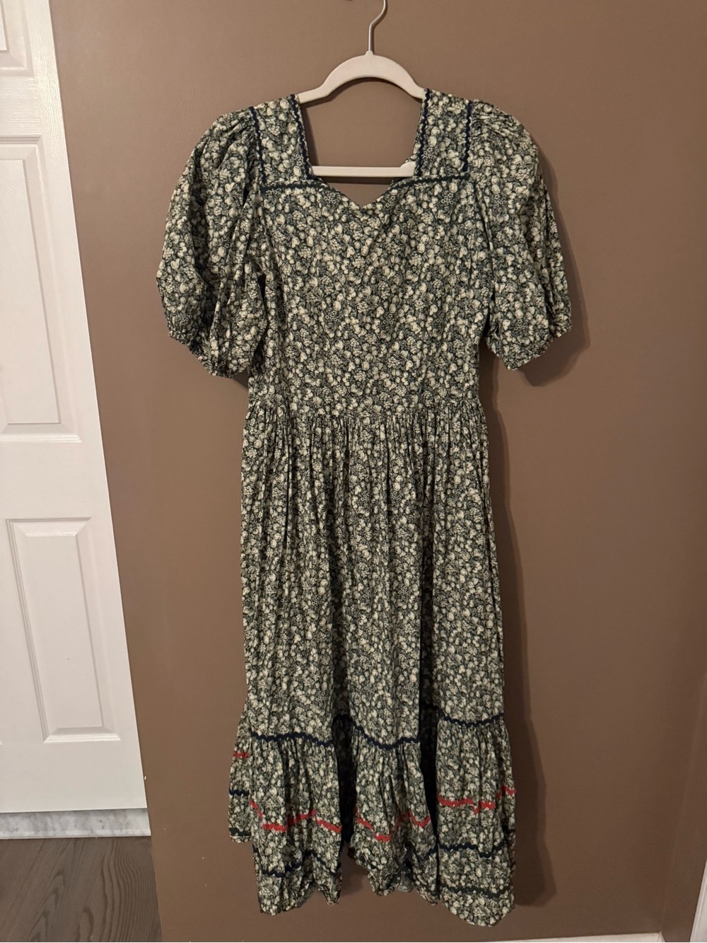 Doen dress pomme et poire size medium